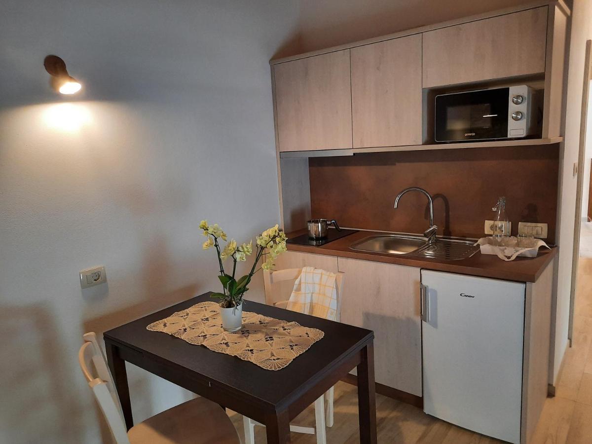 Apartmaji In Sobe Odlicna Hisa Stanjel Apartment Екстериор снимка